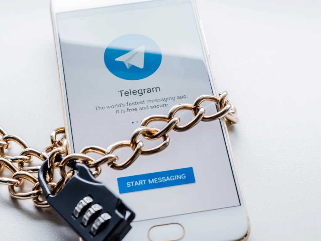 funciones destacada de telegram que no tiene WhatsApp super aplicacion